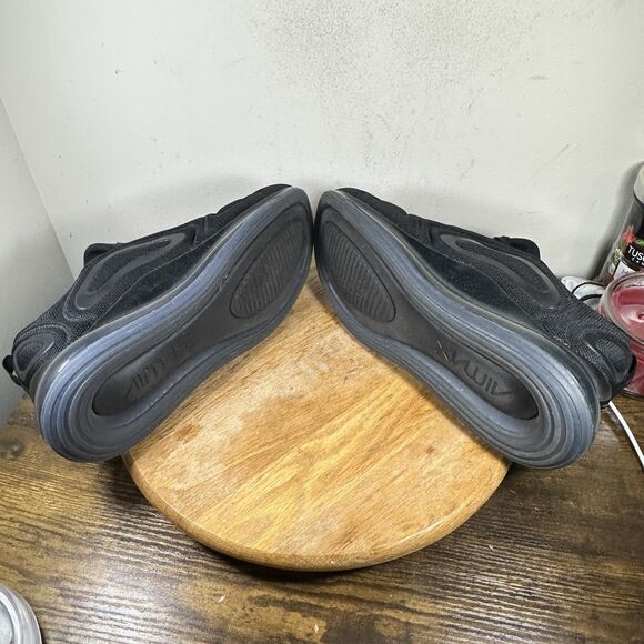 Nike Air Max 720 Shoes Mens Size 12 Athletic Mesh AO2924-007 Sneakers Black